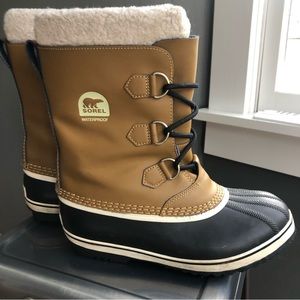 Sorel Caribou Waterproof Boot - Youth Size 7